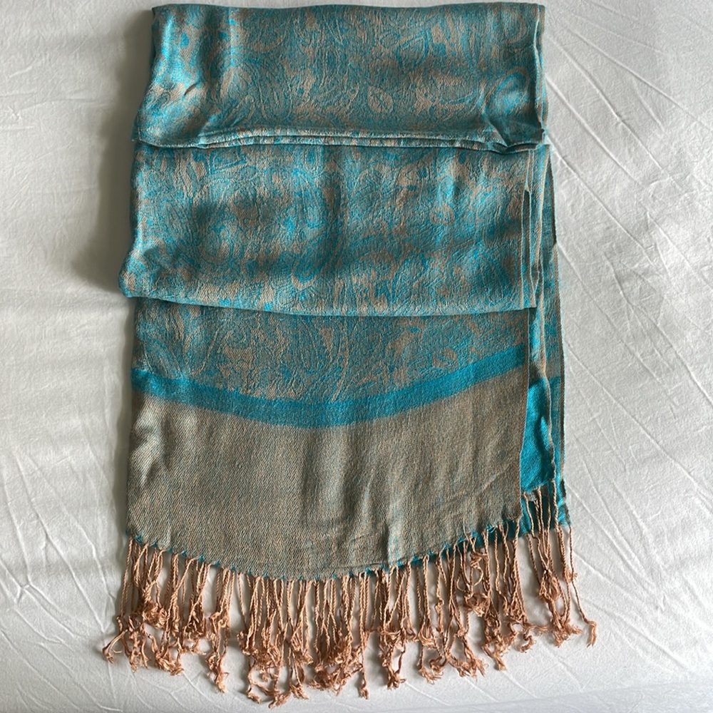 Long Scarf - Picture 2 of 5